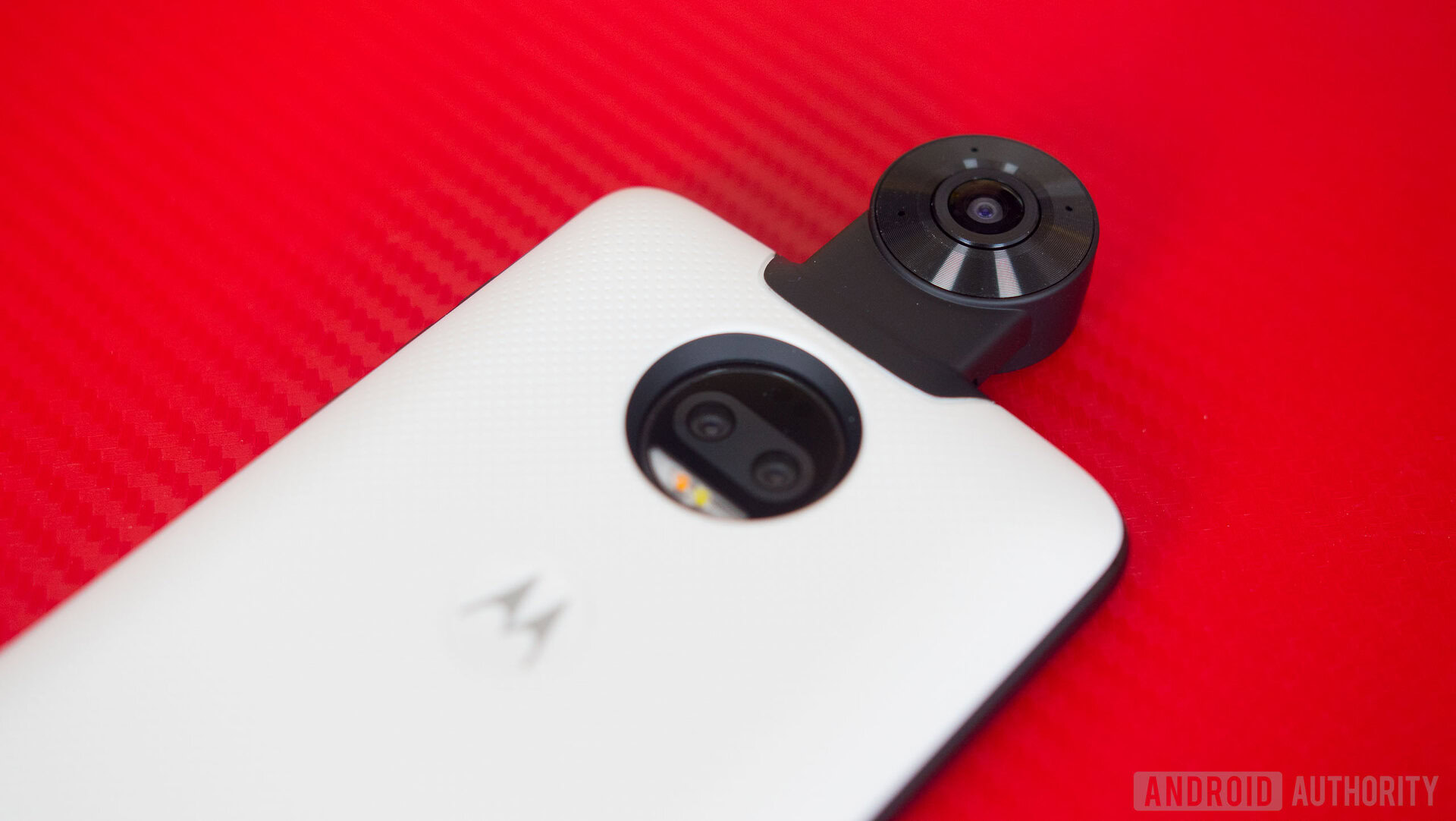 Moto Z2 Force Review-20