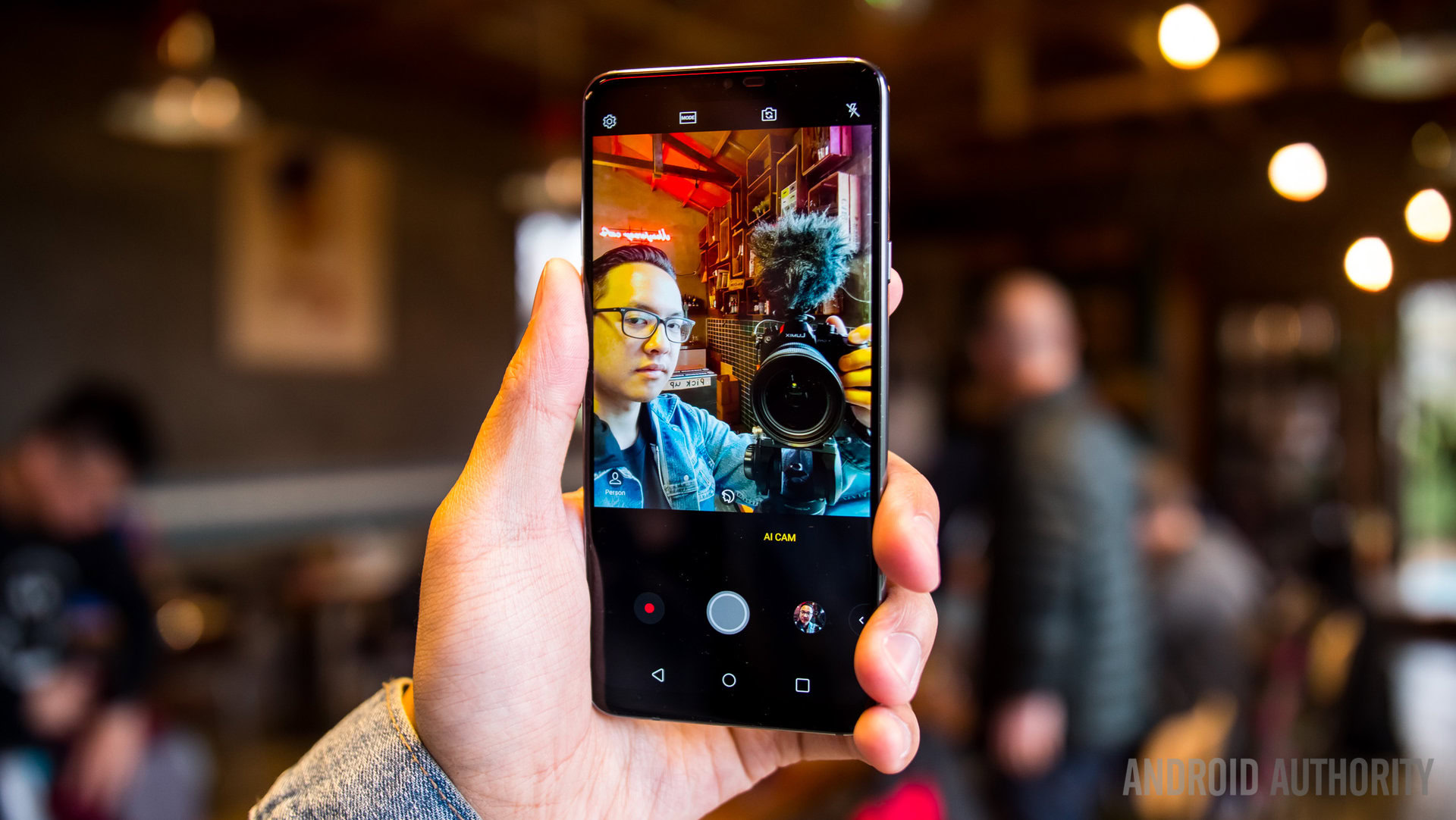 lg g7 thinq hands on aa (35 of 49) LG G7 front-facing camera