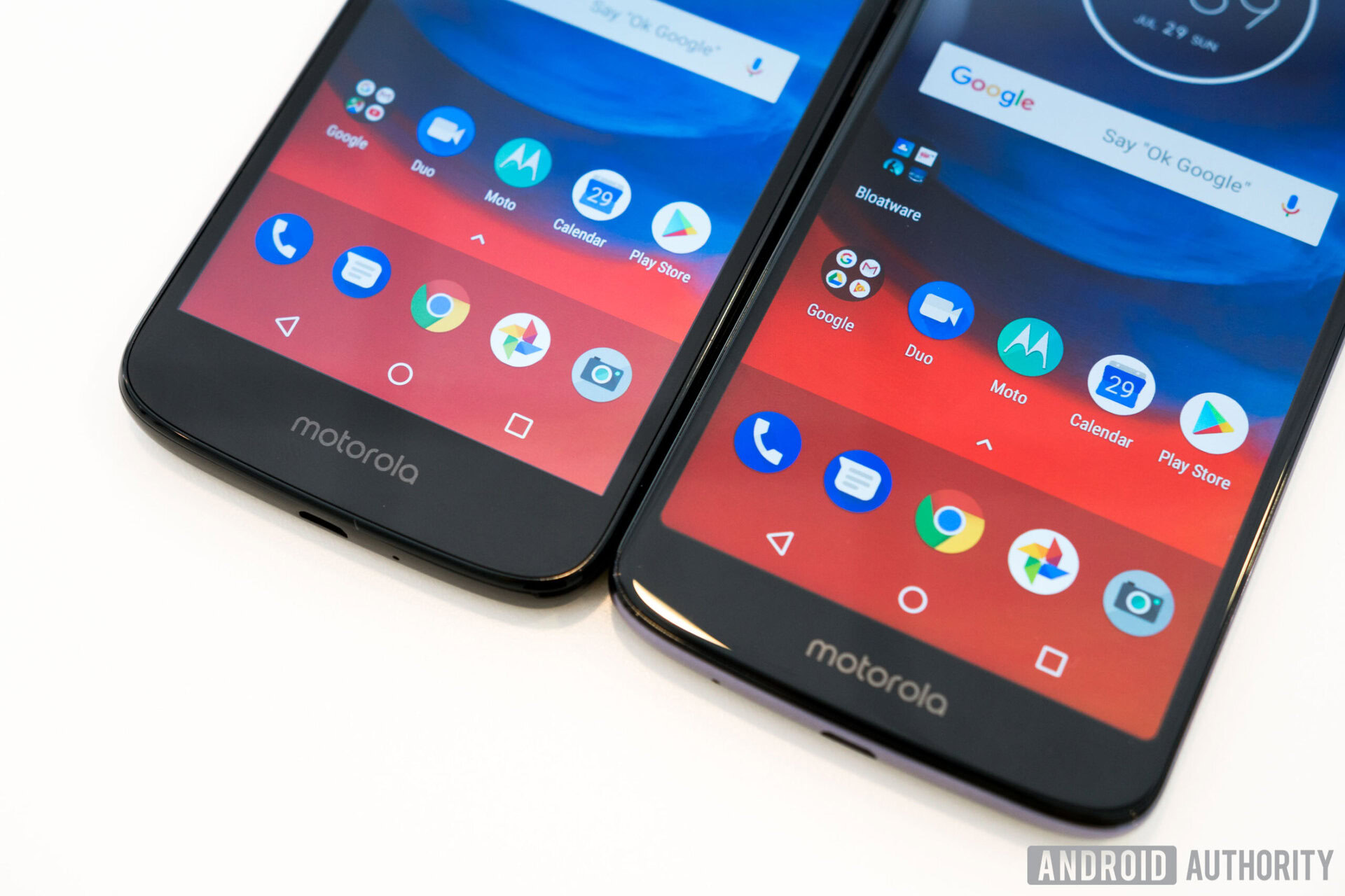 Moto-E5-Play-And-Plus-2 Motorola Moto E5 Play and Moto E5 Plus Front Chins Navigation On Table, Moto E5 Plus review