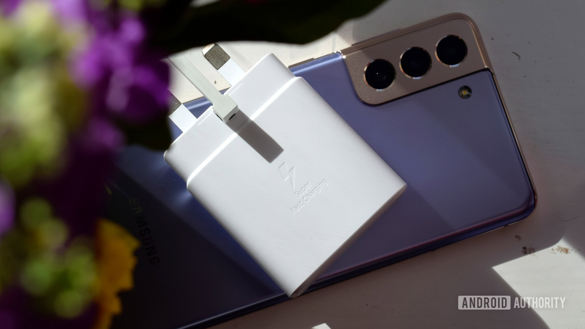 Samsung 45W Travel Adapter top Samsung 45W Travel Adapter top