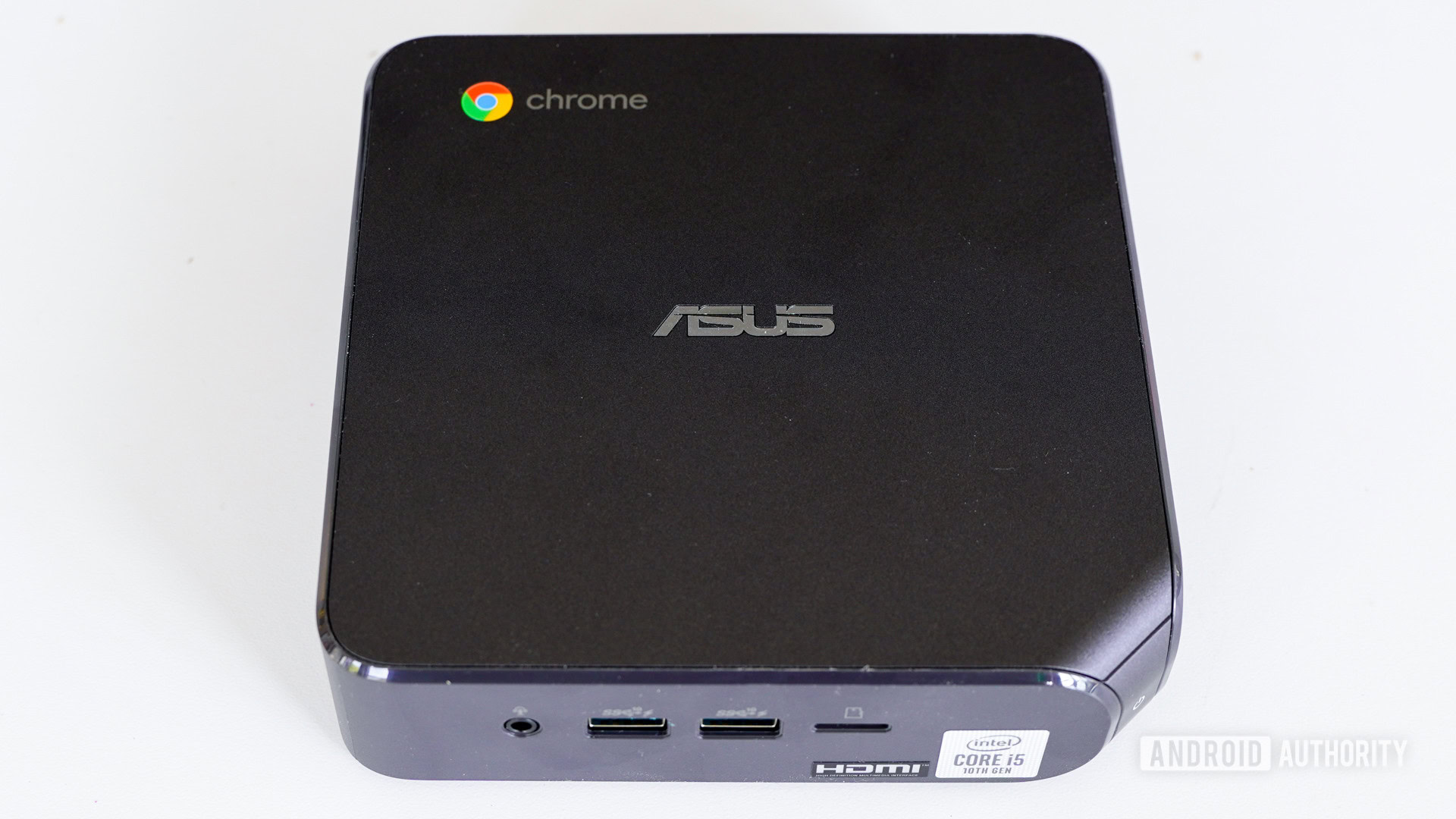 ASUS Chromebox 4 birds eye view ASUS Chromebox 4 birds eye view