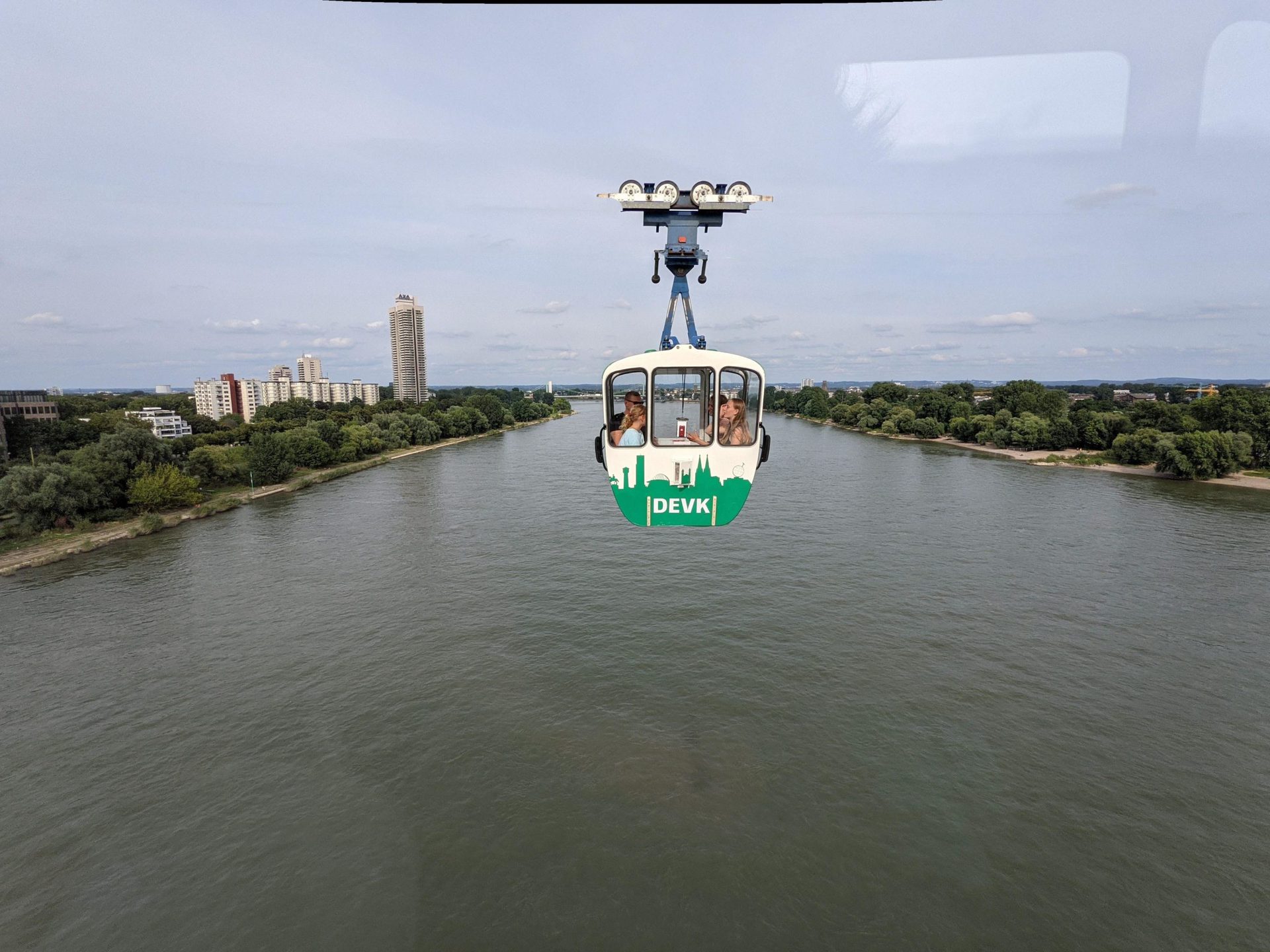 Koln cable car edited with the Pixel 6's Magic Eraser