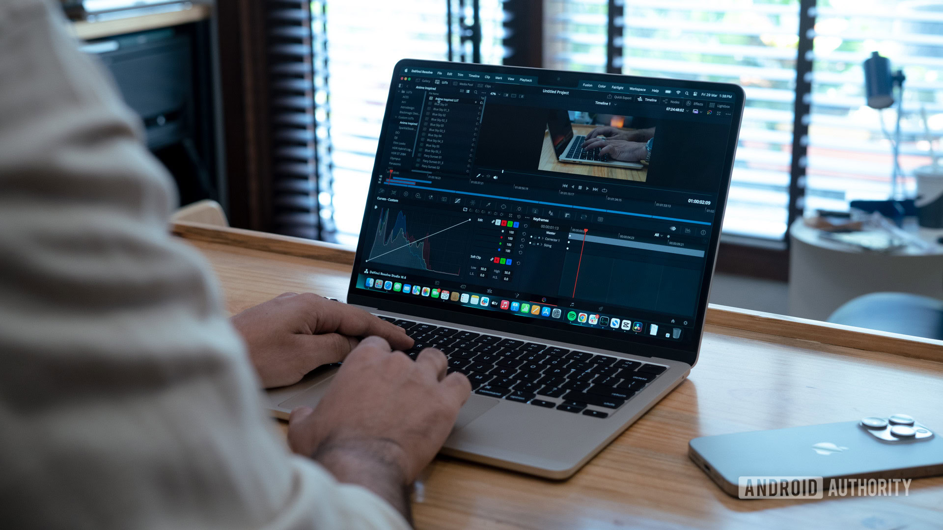 MacBook Air editing video MacBook Air editing video