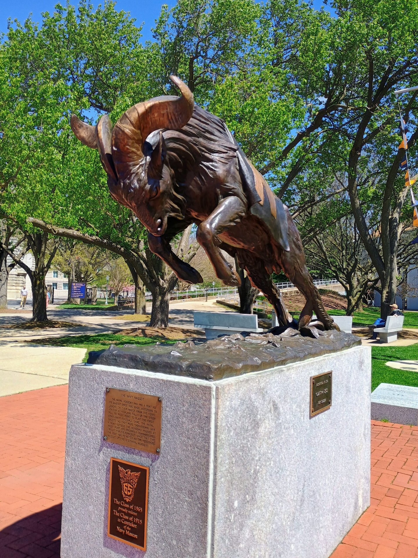 Motorola Moto G power 5G goat statue